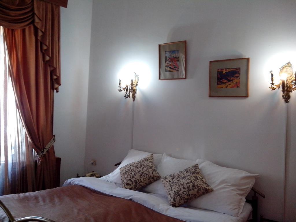Classic Hotel Tbilisi Ngoại thất bức ảnh